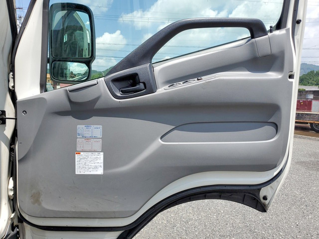日野デュトロ平ボディ小型（2t・3t）[写真30]