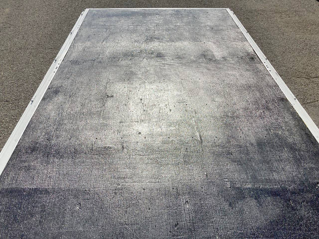 いすゞエルフ平ボディ小型（2t・3t）[写真11]