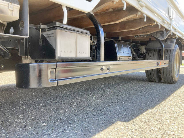 いすゞエルフ平ボディ小型（2t・3t）[写真18]