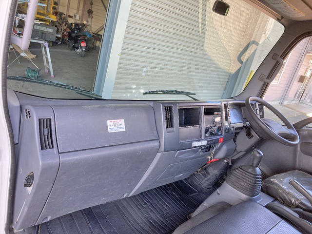 いすゞエルフ平ボディ小型（2t・3t）[写真26]