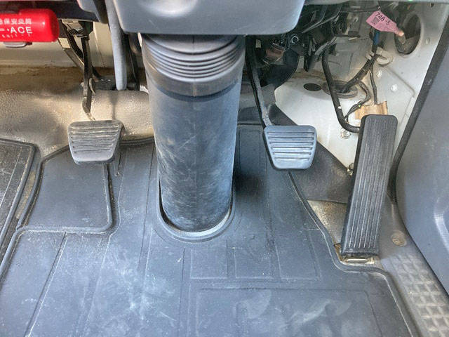 いすゞエルフ平ボディ小型（2t・3t）[写真39]