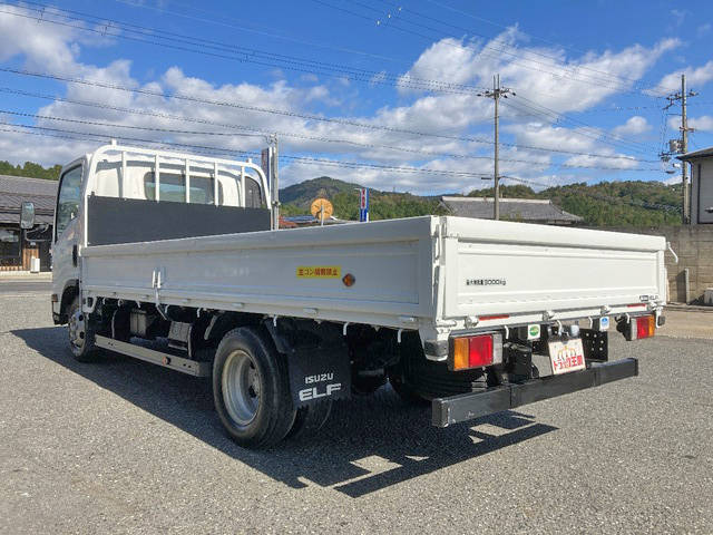 いすゞエルフ平ボディ小型（2t・3t）[写真04]