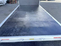 三菱ふそうキャンター平ボディ小型（2t・3t）[写真10]