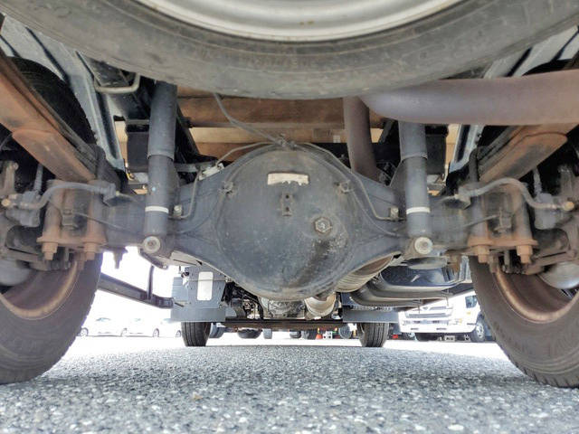 三菱ふそうキャンター平ボディ小型（2t・3t）[写真22]