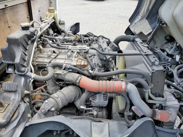 三菱ふそうキャンター平ボディ小型（2t・3t）[写真24]