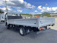 三菱ふそうキャンター平ボディ小型（2t・3t）[写真04]