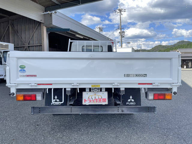 三菱ふそうキャンター平ボディ小型（2t・3t）[写真08]