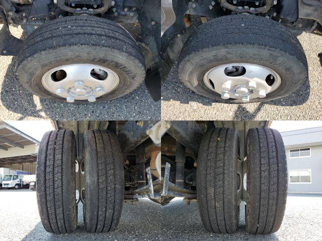 三菱ふそうキャンター平ボディ小型（2t・3t）[写真18]