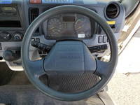 三菱ふそうキャンター平ボディ小型（2t・3t）[写真33]