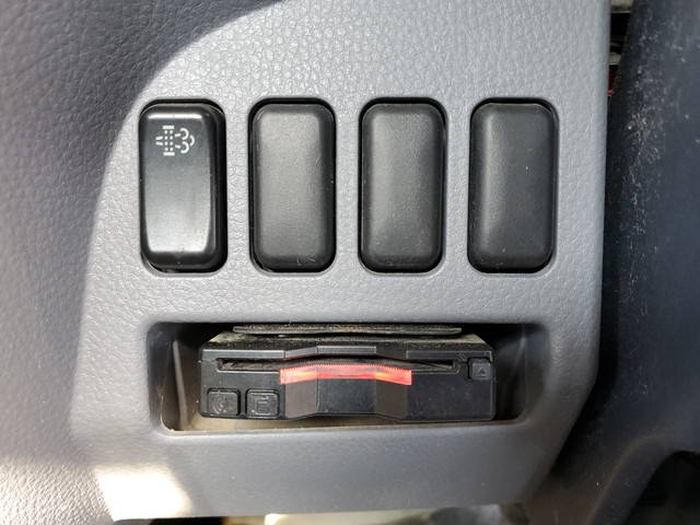 三菱ふそうキャンター平ボディ小型（2t・3t）[写真36]