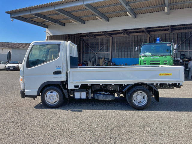 三菱ふそうキャンター平ボディ小型（2t・3t）[写真05]