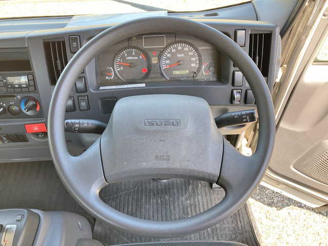 いすゞエルフ平ボディ小型（2t・3t）[写真32]