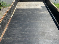 三菱ふそうキャンター平ボディ小型（2t・3t）[写真10]