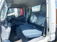 三菱ふそうキャンター平ボディ小型（2t・3t）[写真24]