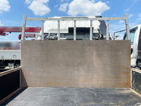 三菱ふそうキャンター平ボディ小型（2t・3t）[写真07]