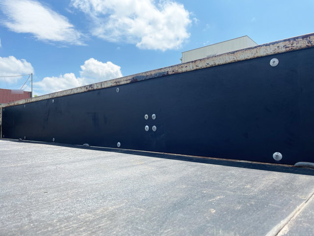 三菱ふそうキャンター平ボディ小型（2t・3t）[写真09]