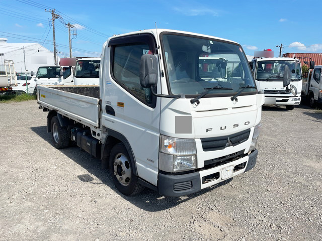 三菱ふそうキャンター平ボディ小型（2t・3t）[写真02]