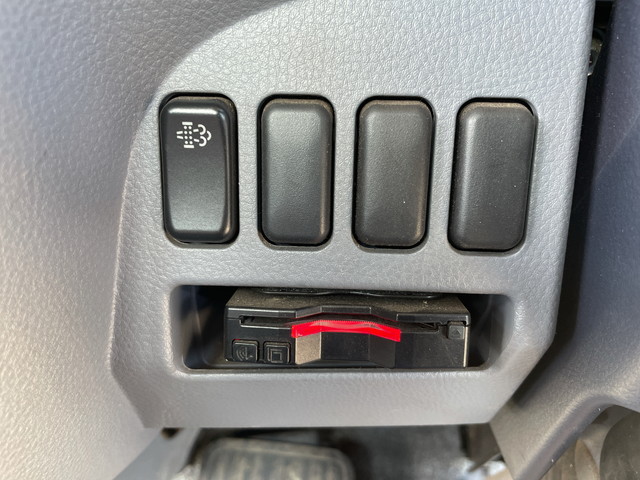 三菱ふそうキャンター平ボディ小型（2t・3t）[写真31]