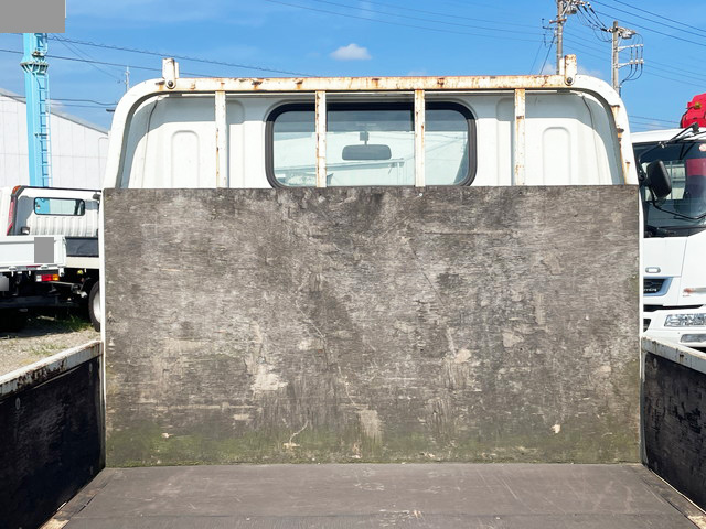 三菱ふそうキャンター平ボディ小型（2t・3t）[写真08]