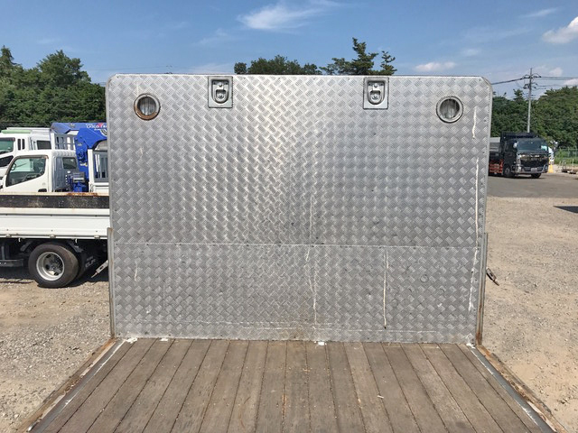 三菱ふそうファイターアルミブロック中型（4t）[写真10]