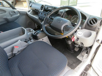 日野デュトロアルミバン小型（2t・3t）[写真10]