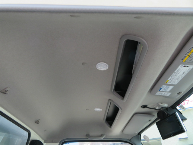 日野デュトロアルミバン小型（2t・3t）[写真24]