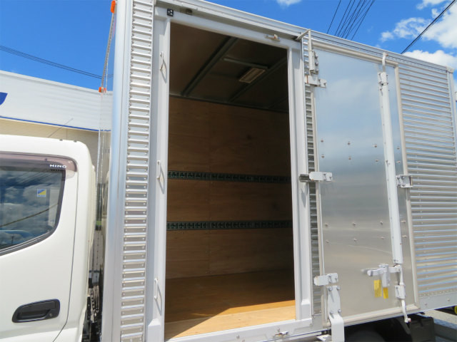 日野デュトロアルミバン小型（2t・3t）[写真29]
