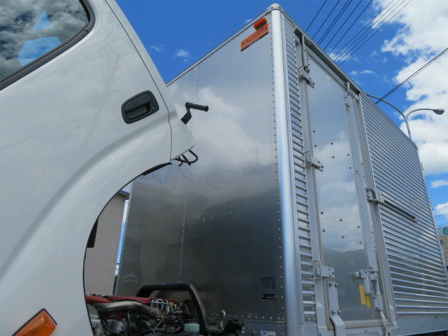 日野デュトロアルミバン小型（2t・3t）[写真30]
