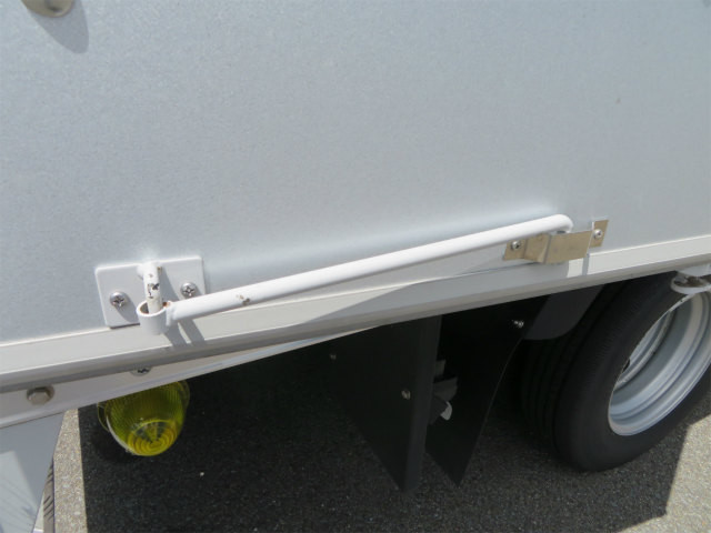 日野デュトロアルミバン小型（2t・3t）[写真32]