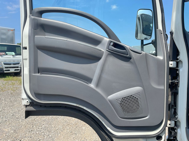 いすゞエルフ冷凍車（冷蔵車）小型（2t・3t）[写真28]