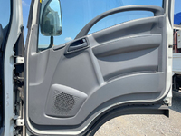 いすゞエルフ冷凍車（冷蔵車）小型（2t・3t）[写真29]