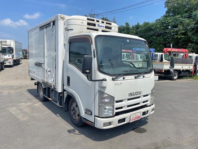 いすゞエルフ冷凍車（冷蔵車）小型（2t・3t）[写真03]