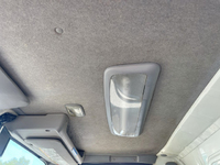 いすゞエルフ冷凍車（冷蔵車）小型（2t・3t）[写真32]