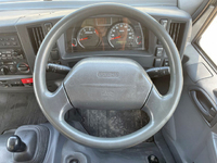 いすゞエルフ冷凍車（冷蔵車）小型（2t・3t）[写真35]