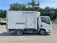 いすゞエルフ冷凍車（冷蔵車）小型（2t・3t）[写真07]