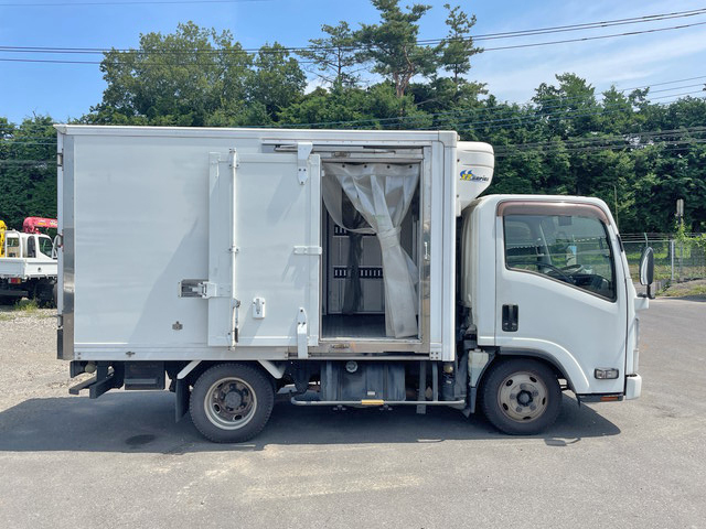 いすゞエルフ冷凍車（冷蔵車）小型（2t・3t）[写真08]