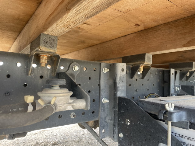 いすゞエルフ平ボディ小型（2t・3t）[写真18]