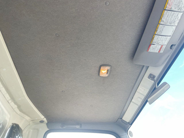 いすゞエルフ平ボディ小型（2t・3t）[写真27]