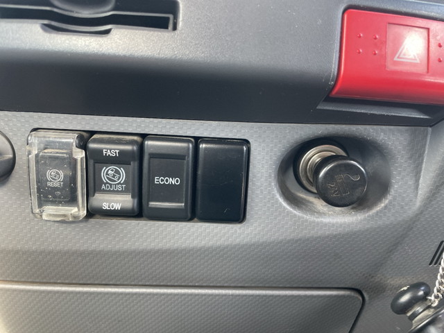 いすゞエルフ平ボディ小型（2t・3t）[写真32]