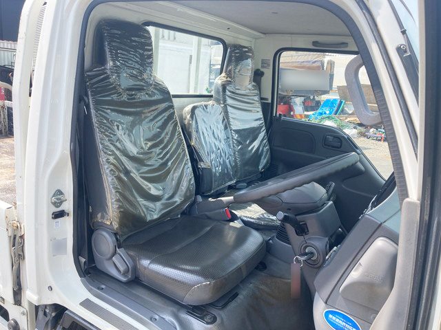 いすゞエルフ平ボディ小型（2t・3t）[写真28]