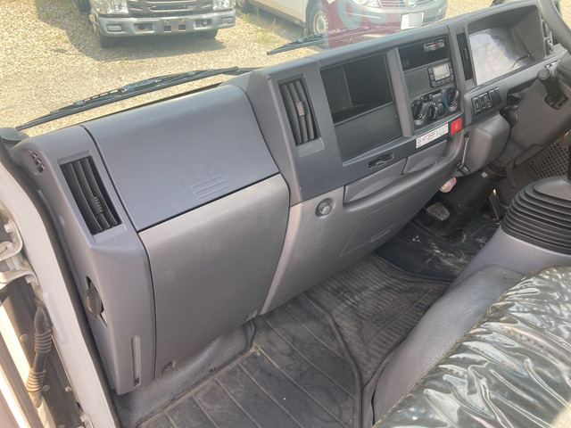 いすゞエルフ平ボディ小型（2t・3t）[写真29]