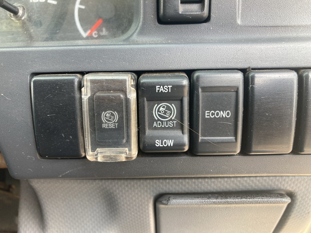 いすゞエルフ平ボディ小型（2t・3t）[写真36]