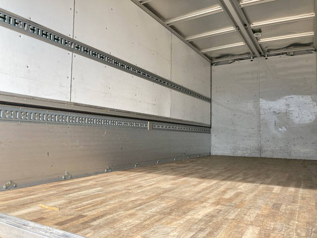 日野レンジャーアルミウイング中型（4t）[写真11]