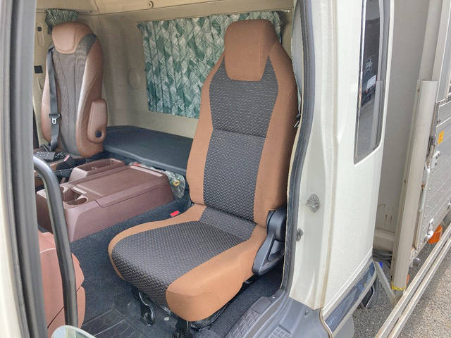 日野レンジャーアルミウイング中型（4t）[写真30]