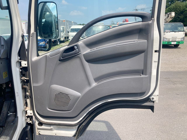 いすゞエルフ平ボディ小型（2t・3t）[写真26]