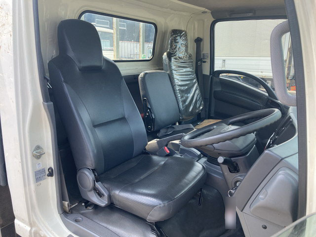 いすゞエルフ平ボディ小型（2t・3t）[写真28]