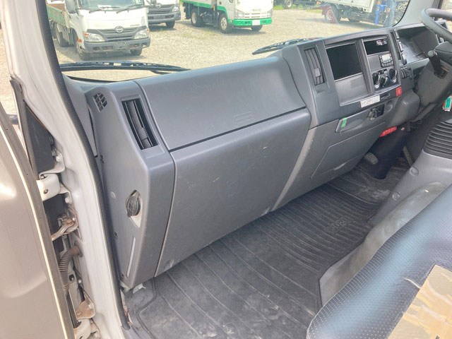 いすゞエルフ平ボディ小型（2t・3t）[写真30]