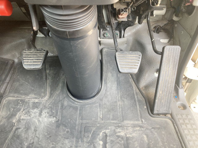 いすゞエルフ平ボディ小型（2t・3t）[写真36]