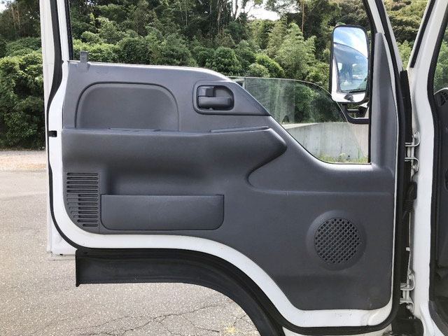 いすゞエルフ平ボディ小型（2t・3t）[写真25]