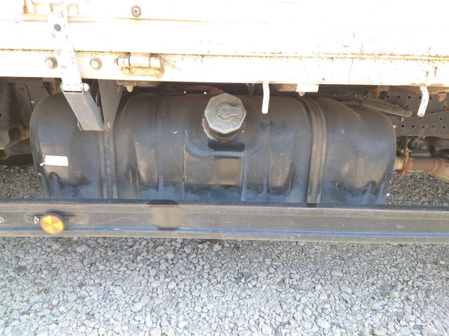 いすゞエルフ平ボディ小型（2t・3t）[写真14]